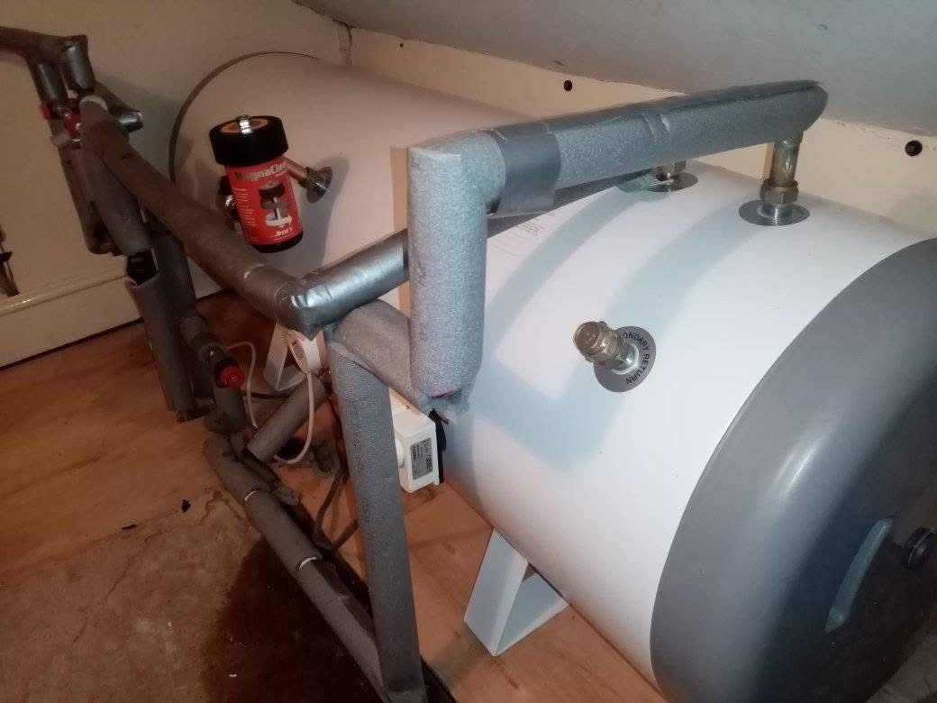 Landlord gas safety check on a domestic appliance